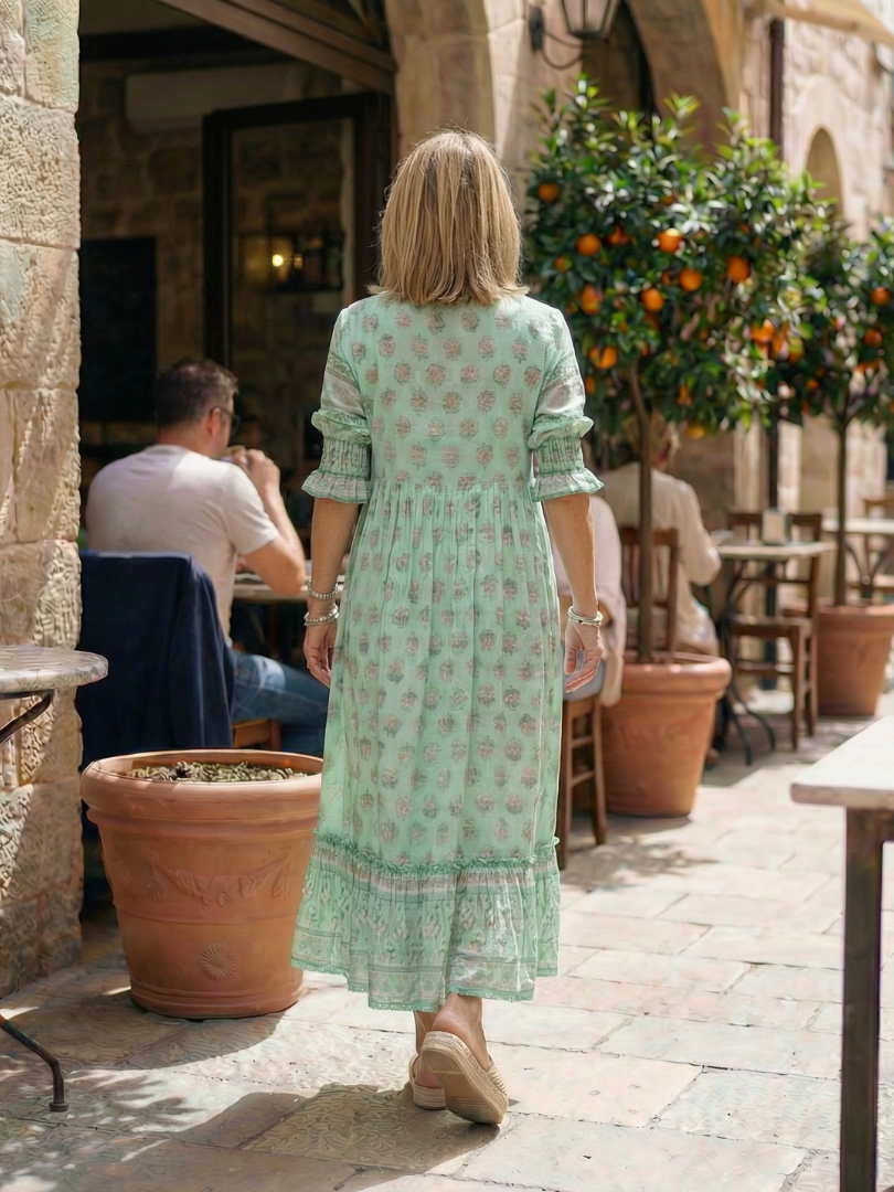 Women's Floral Dress with V-Neck for Daytime Casual Outings