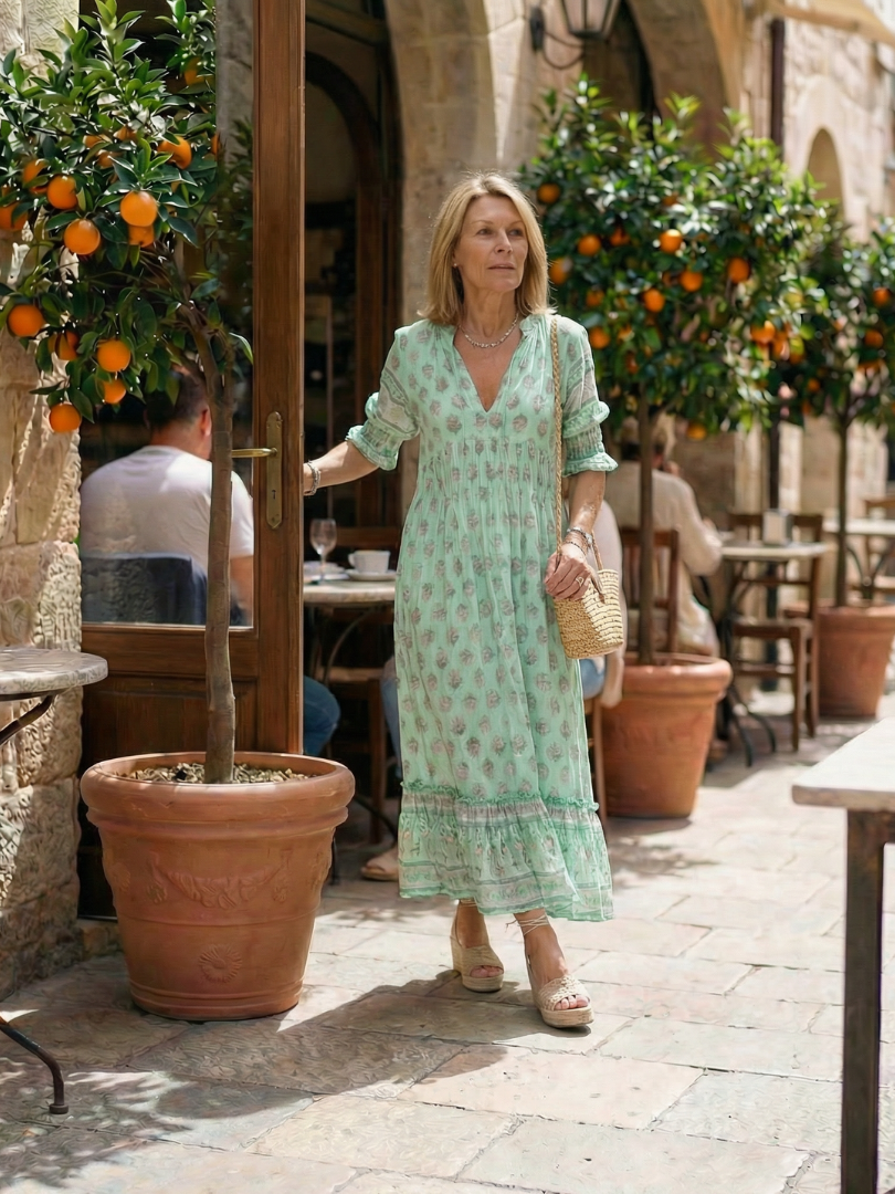 Women's Floral Dress with V-Neck for Daytime Casual Outings