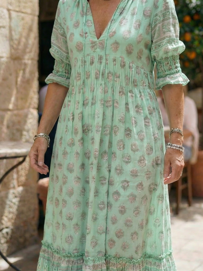 Women's Floral Dress with V-Neck for Daytime Casual Outings