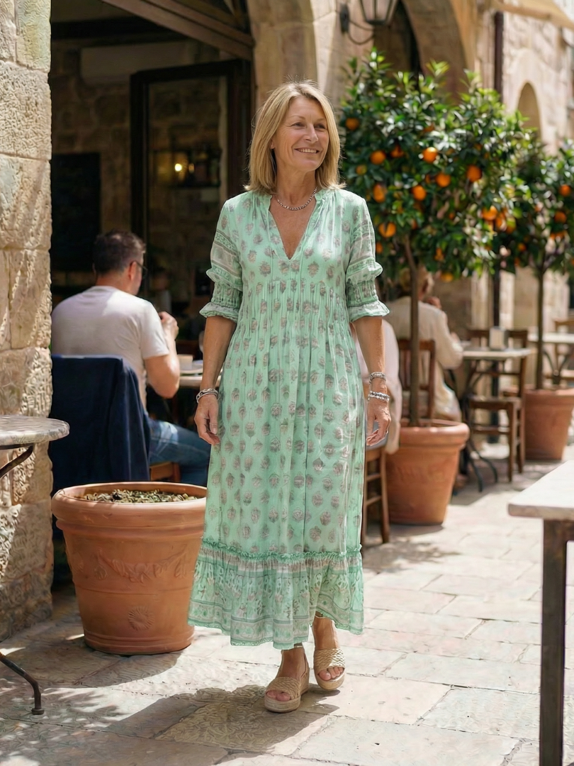 Women's Floral Dress with V-Neck for Daytime Casual Outings