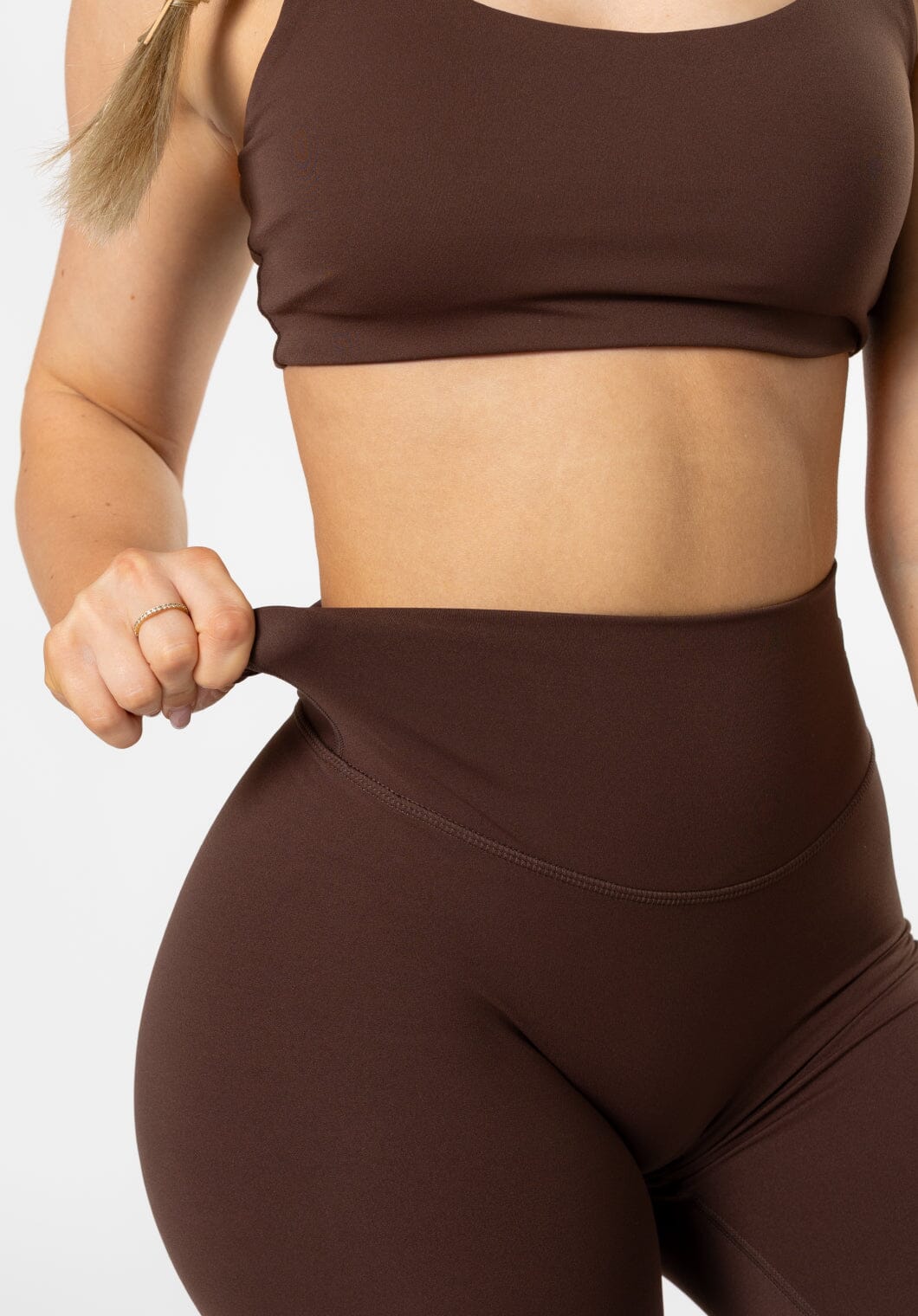 Women's High-Rise Leggings with Contour Seams for Workouts