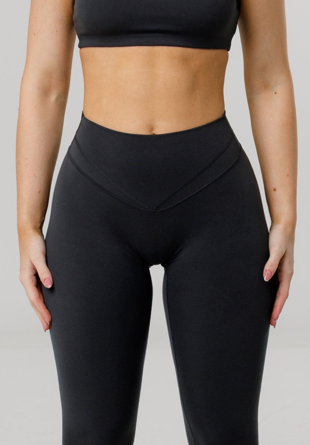 Women's High-Rise Leggings with Curve-Seaming for Gym