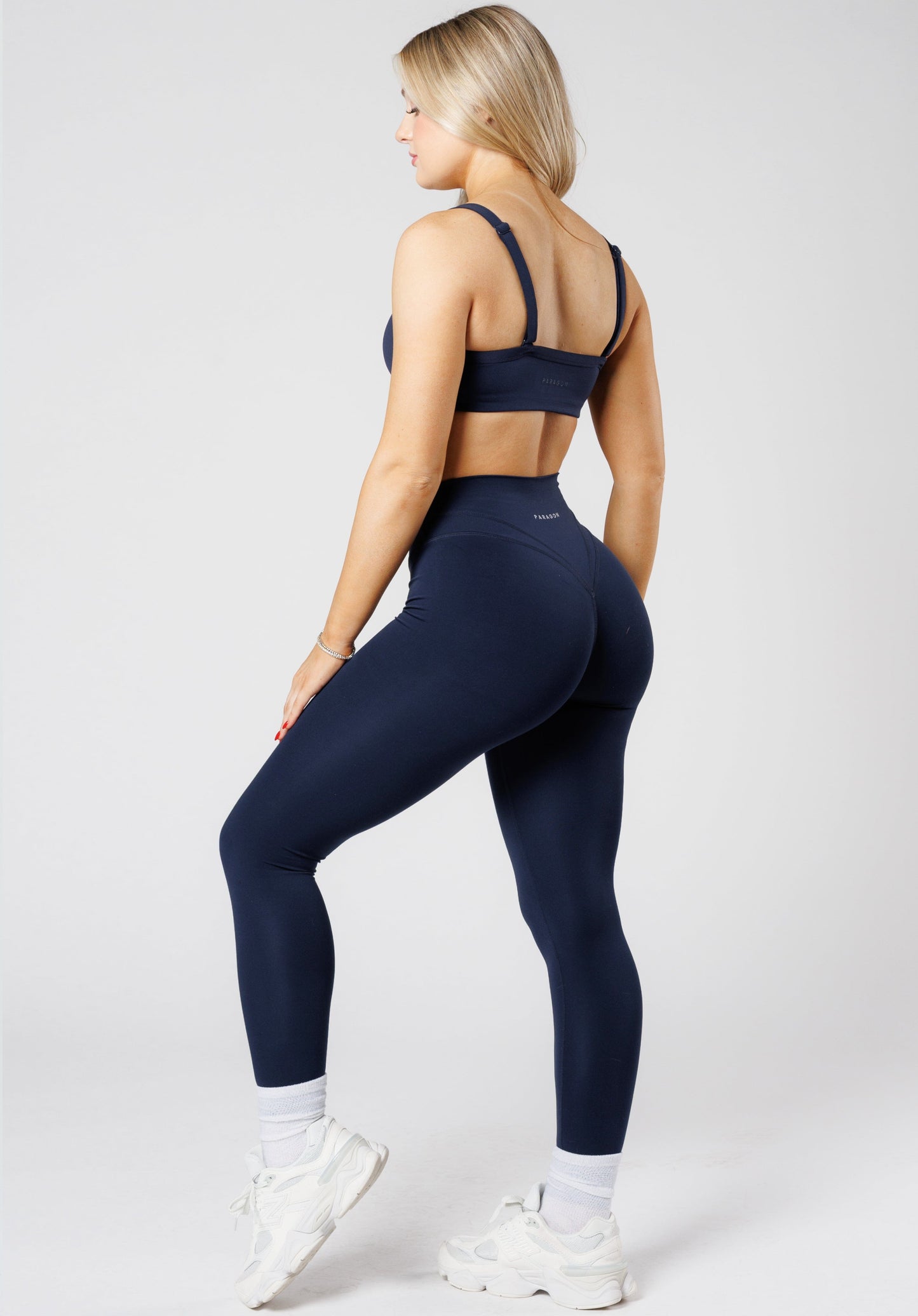 Women's Legging with High-Rise Contour Seam for Gym Workouts