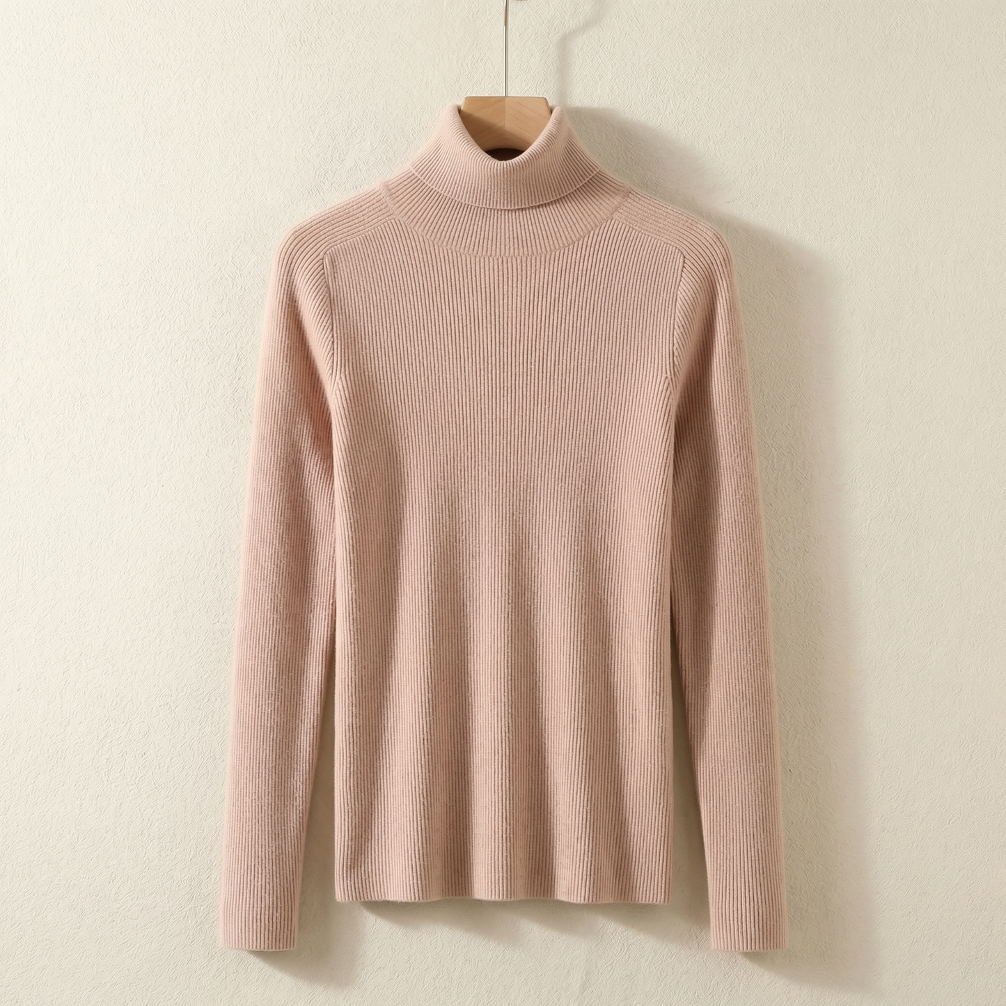 Women's Cashmere Turtleneck Sweater for Smart-Casual Wear