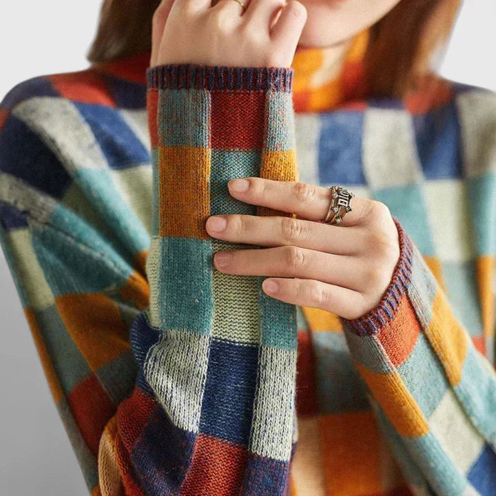 Women's Colourful Cardigan with Check Pattern for Autumn