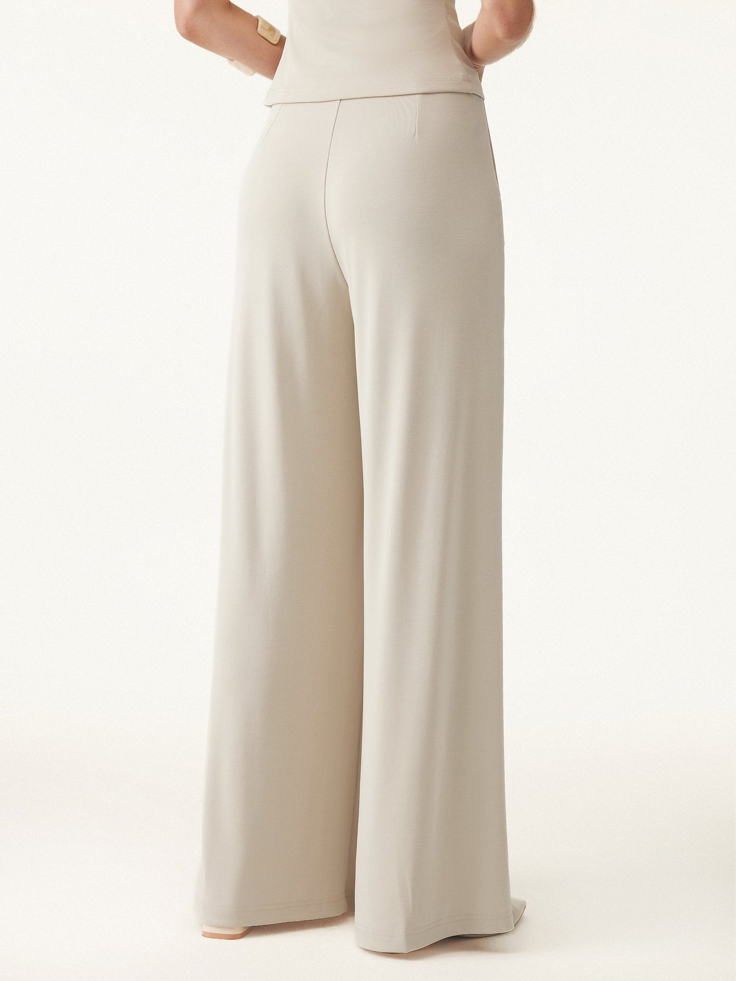 Women's Mid Rise Pleated Wide Leg Palazzo Trousers for Casual Wear